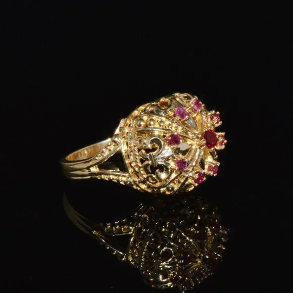 Vintage Franklin Mint Natural Ruby 18K 750 Solid Gold Etruscan Crown Dome Ring